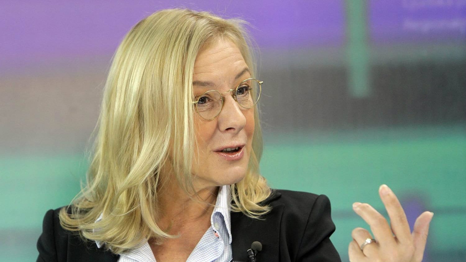 Оља Бећковић